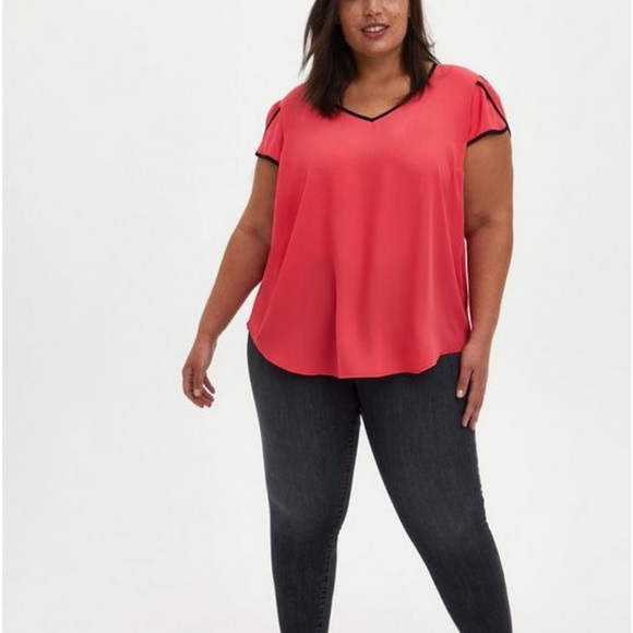 Torrid Georgette Tulip Sleeve Blouse - Picture 4 of 9